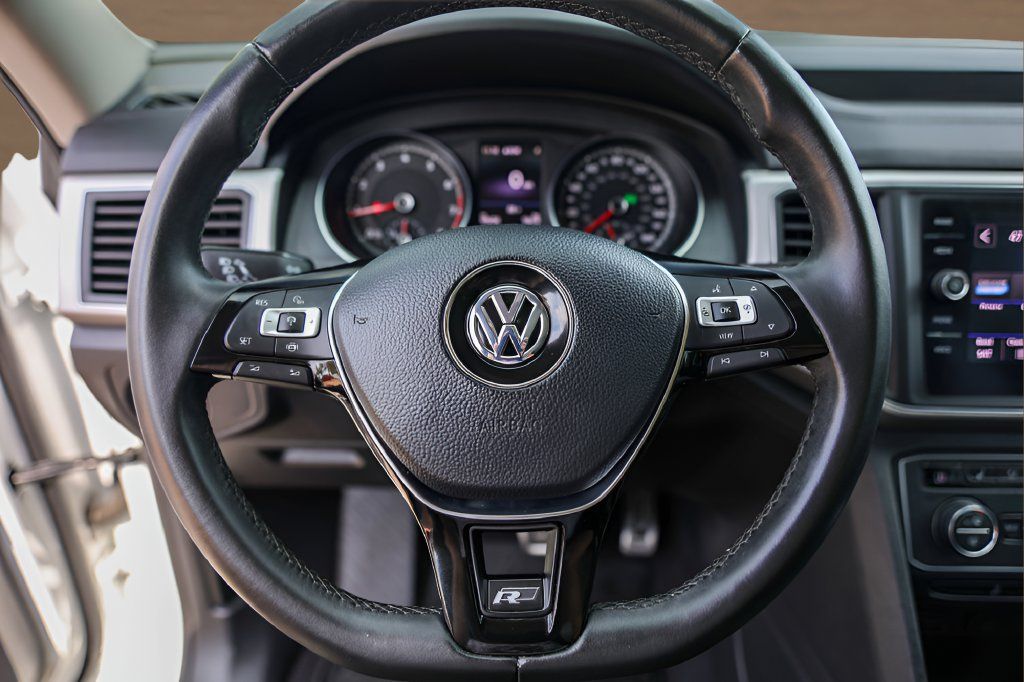 Used 2019 Volkswagen Atlas SE FWD image 12