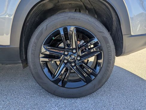 Used 2025 Chevrolet Trax ACTIV w/ Driver Confidence Package image 16