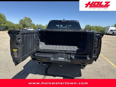 Used 2022 RAM 1500 Limited AWD/4WD image 10