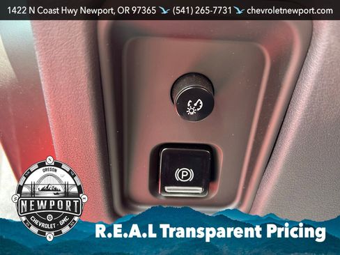 Used 2024 Chevrolet Corvette Stingray Coupe RWD image 19