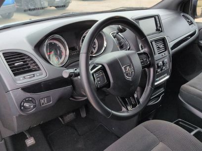 Used 2019 Dodge Grand Caravan SE