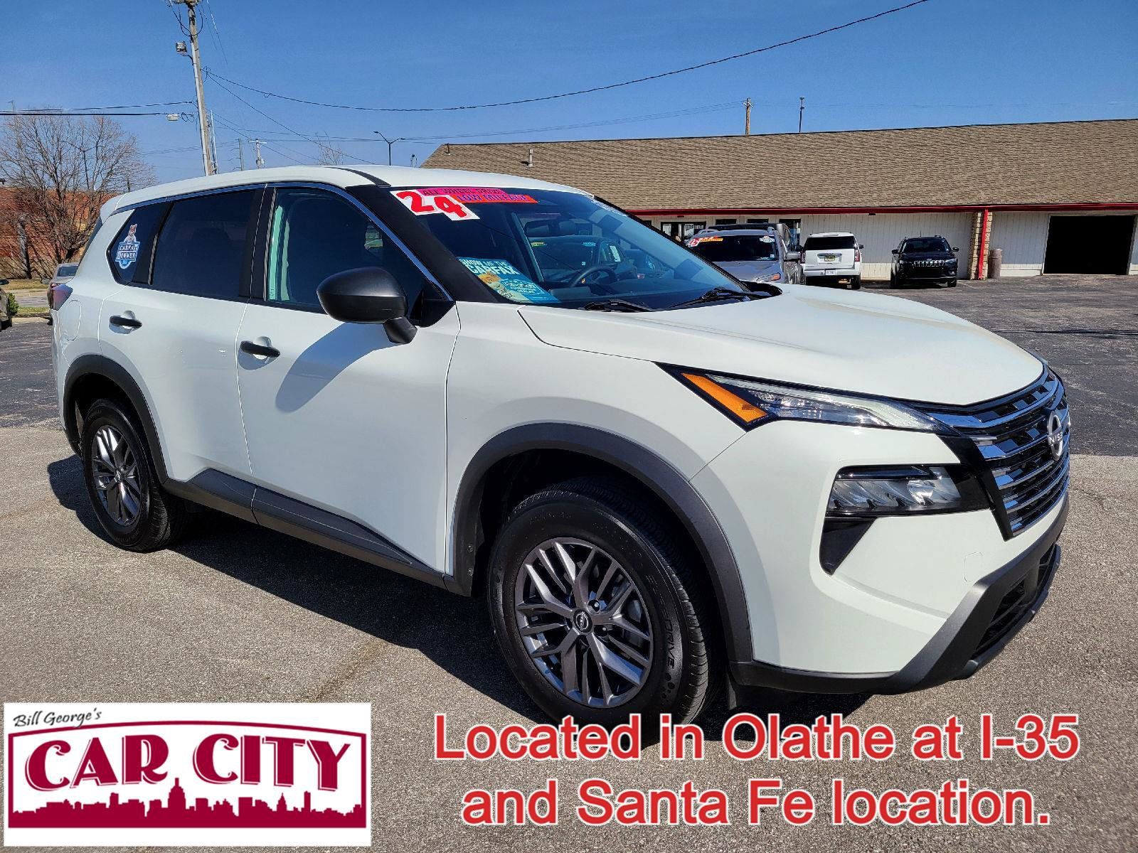 Used 2024 Nissan Rogue S AWD/4WD image 1