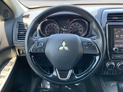 Used 2022 Mitsubishi Outlander Sport SE FWD image 37