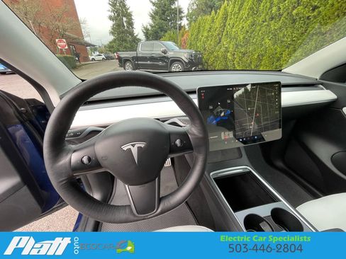 Used 2021 Tesla Model Y Performance image 31