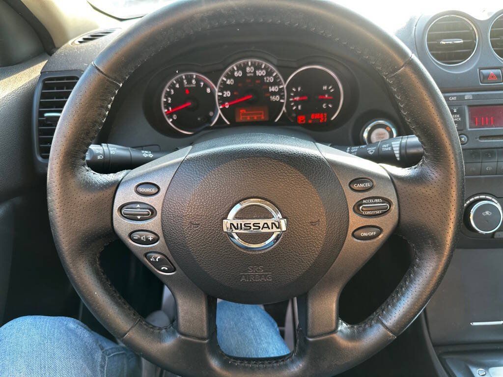 Used 2012 Nissan Altima 2.5 S w/ 20th Anniversary Pkg FWD image 13