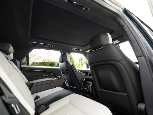 Used 2023 Land Rover Range Rover Sport First Edition image 57