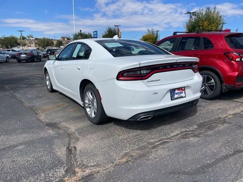 Used 2023 Dodge Charger SXT image 6