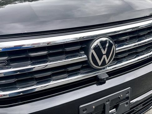 Used 2022 Volkswagen Atlas SEL Premium image 32