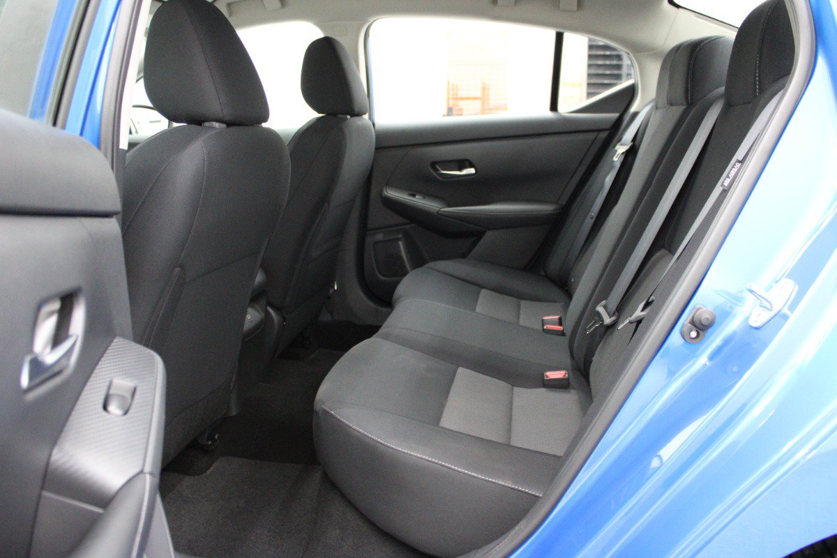 Used 2023 Nissan Sentra SV w/ All-Weather Package FWD image 8