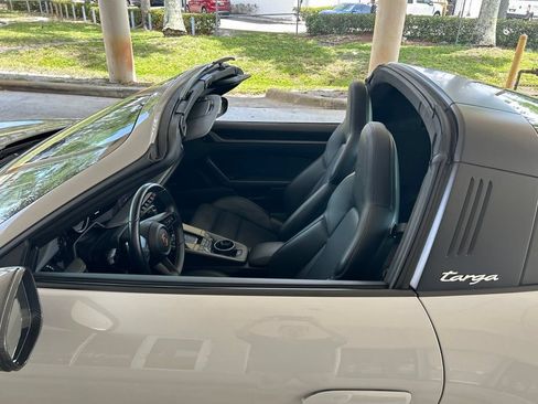 Used 2021 Porsche 911 AWD/4WD image 40