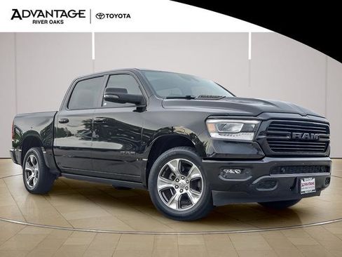 Used 2023 RAM 1500 Laramie AWD/4WD image 2