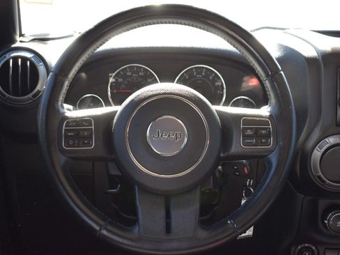 Used 2017 Jeep Wrangler Unlimited Sport w/ Quick Order Package 24S AWD/4WD image 15
