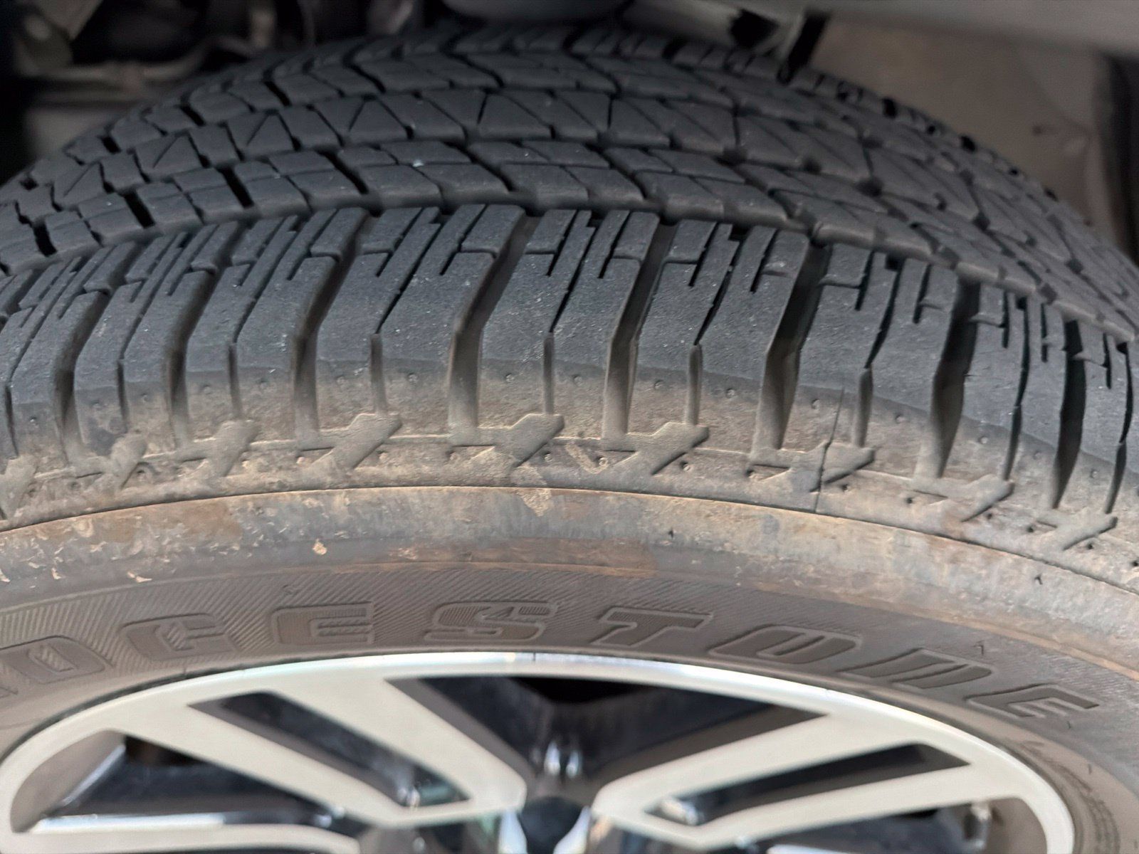 Used 2015 Toyota 4Runner Limited AWD/4WD image 3