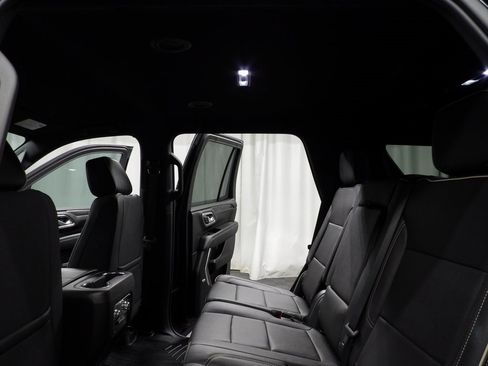 Used 2023 GMC Yukon SLT image 15