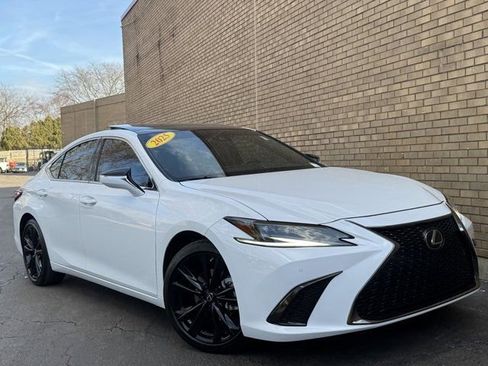 Used 2025 Lexus ES 350 w/ Accessory Package (Z2) image 3