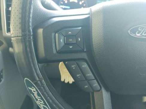 Used 2017 Ford F150 XLT image 31