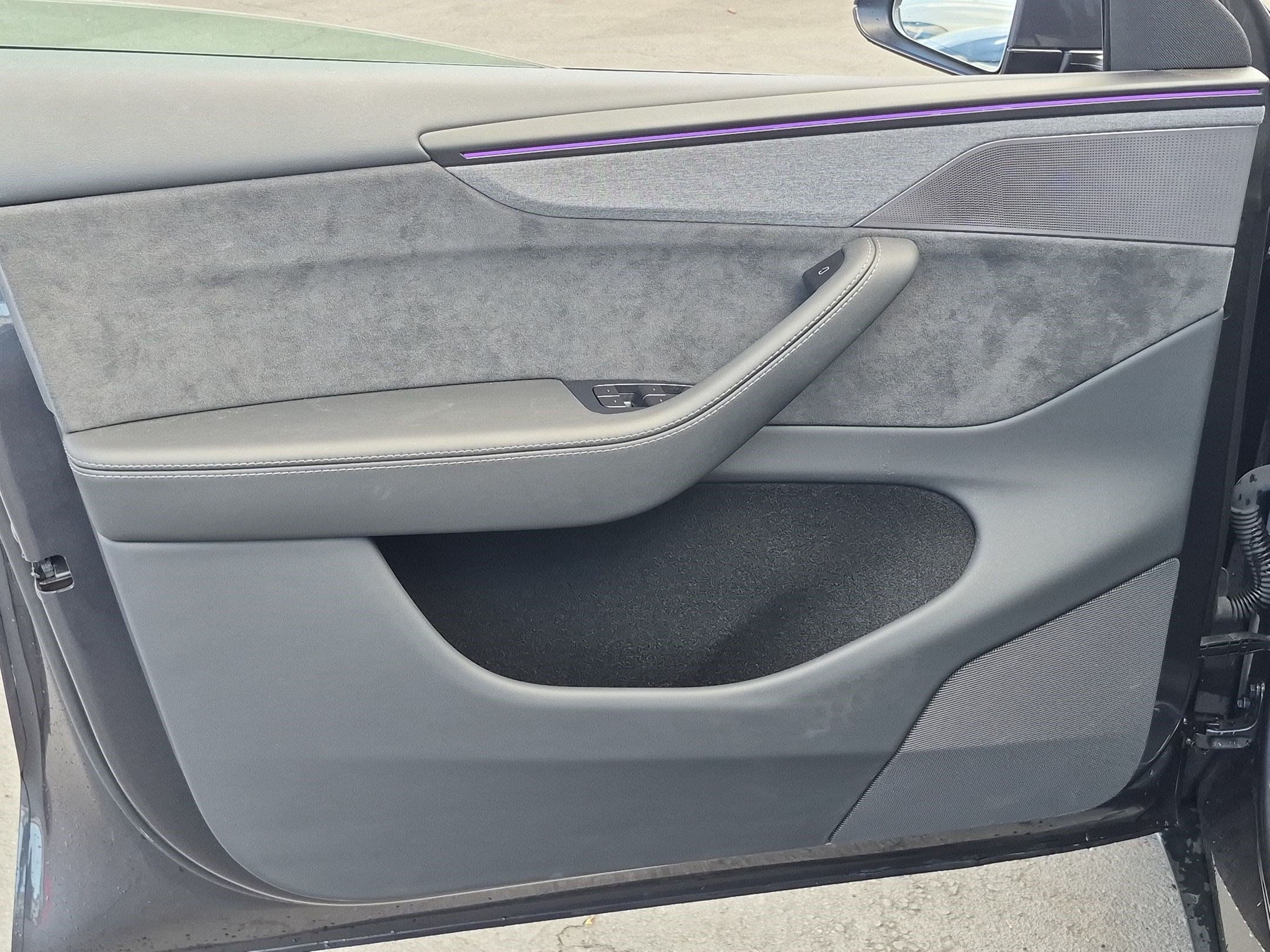 Used 2026 Tesla Model Y Long Range RWD image 14
