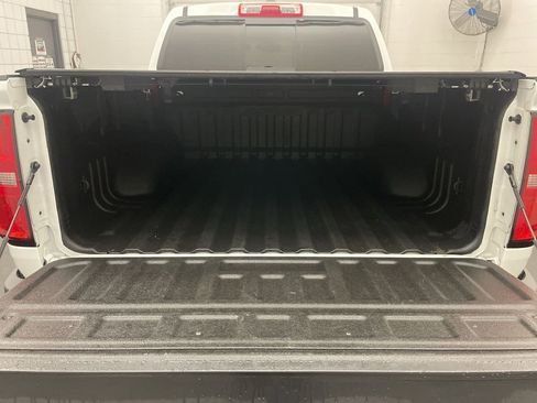 Used 2022 Chevrolet Colorado ZR2 image 17