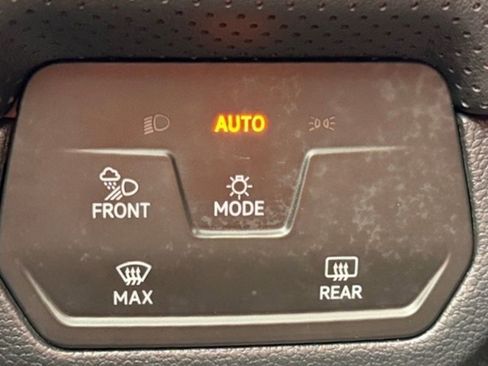 Used 2024 Volkswagen Atlas SE AWD/4WD image 27