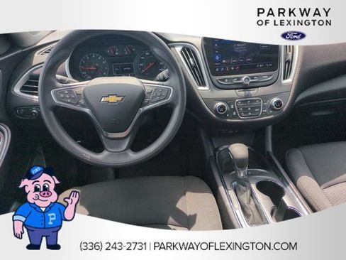 Used 2023 Chevrolet Malibu LT FWD image 29