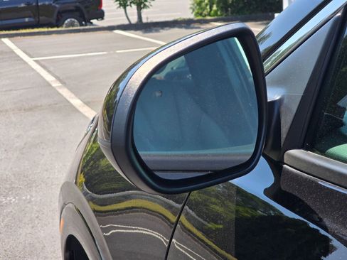 Used 2024 Buick Encore GX Sport Touring image 12