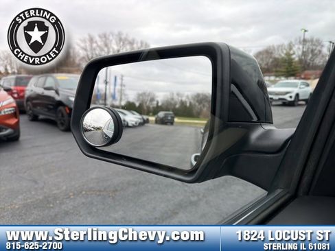 Used 2023 Chevrolet Traverse LS image 24