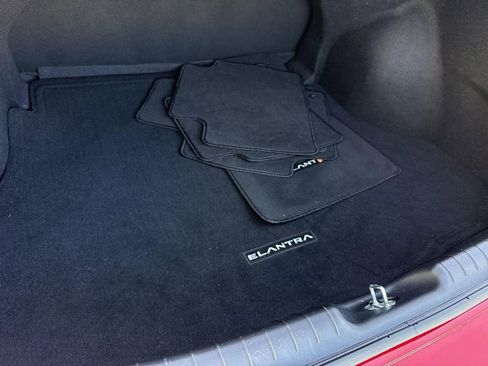 Used 2022 Hyundai Elantra SEL image 21