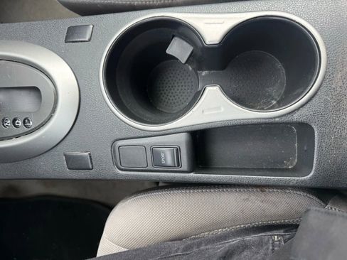 Used 2012 Nissan Rogue SV w/ Premium Pkg image 16