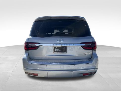 Used 2019 INFINITI QX80 Luxe w/ All-Season Package RWD image 6