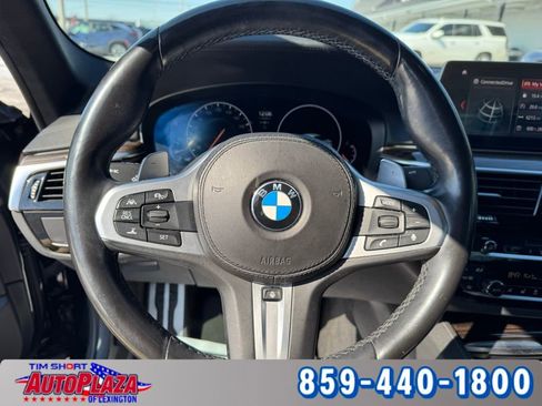 Used 2019 BMW M550i xDrive w/ Premium Package image 25