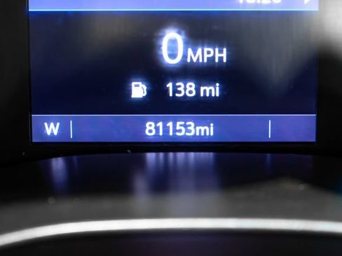 Used 2020 Chevrolet Colorado LT w/ Safety Package RWD image 23