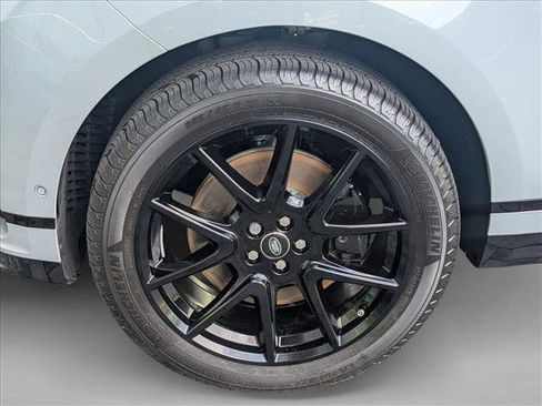 Certified 2026 Land Rover Range Rover Velar Dynamic SE AWD/4WD image 25