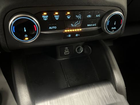 Used 2025 Ford Escape Active image 24