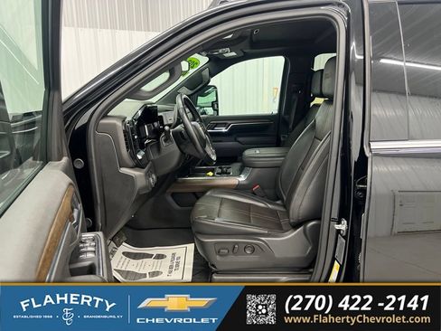 Used 2024 Chevrolet Silverado 3500 High Country AWD/4WD image 9