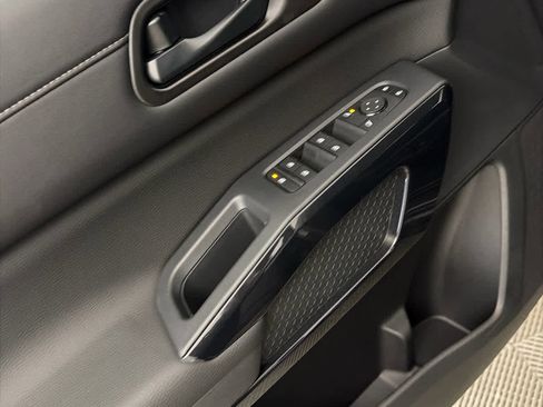 New 2026 Nissan Pathfinder SV image 24