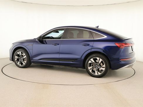 Certified 2022 Audi e-tron Premium image 3