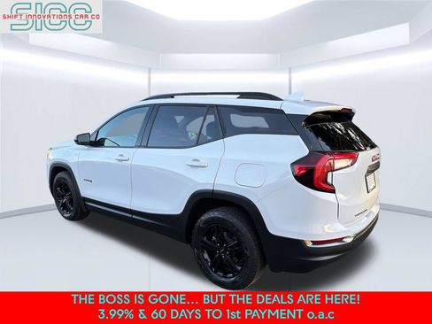 Used 2023 GMC Terrain AT4 AWD/4WD image 4