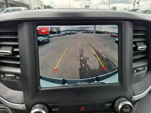 Used 2023 RAM 1500 Big Horn AWD/4WD image 37