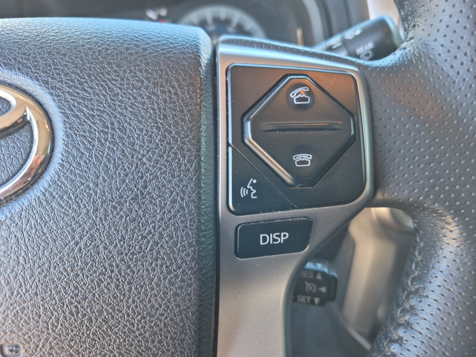 Used 2019 Toyota 4Runner SR5 AWD/4WD image 27