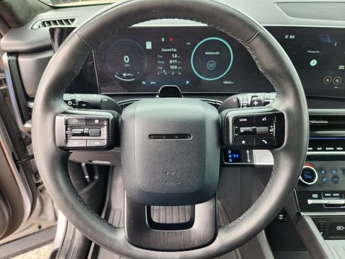 Used 2025 Hyundai Santa Fe Calligraphy AWD/4WD image 9