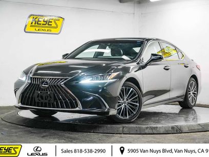 Used 2024 Lexus ES 300h w/ Premium Package