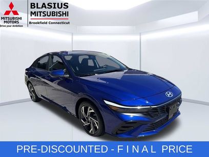 Used 2024 Hyundai Elantra SEL w/ Convenience Package