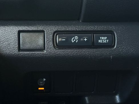 Used 2024 Nissan Frontier S w/ Technology Package AWD/4WD image 31