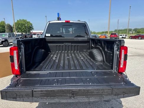 New 2026 Ford F250 Lariat w/ Black Appearance Package AWD/4WD image 14