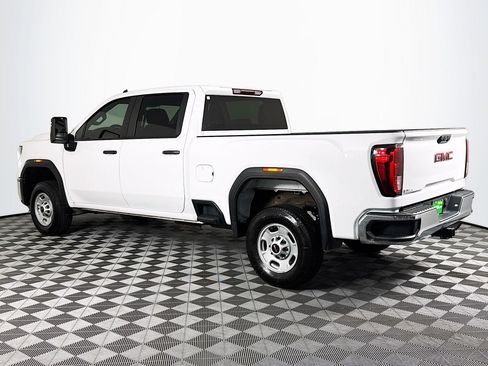 Used 2024 GMC Sierra 2500 Pro w/ Convenience Package image 6