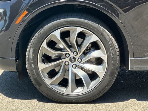 Used 2022 Lincoln Aviator Grand Touring w/ Class IV Trailer Tow Package AWD/4WD image 37
