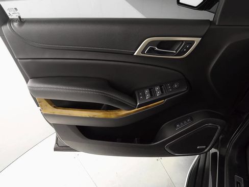 Used 2017 GMC Yukon XL Denali w/ Open Road Package image 23