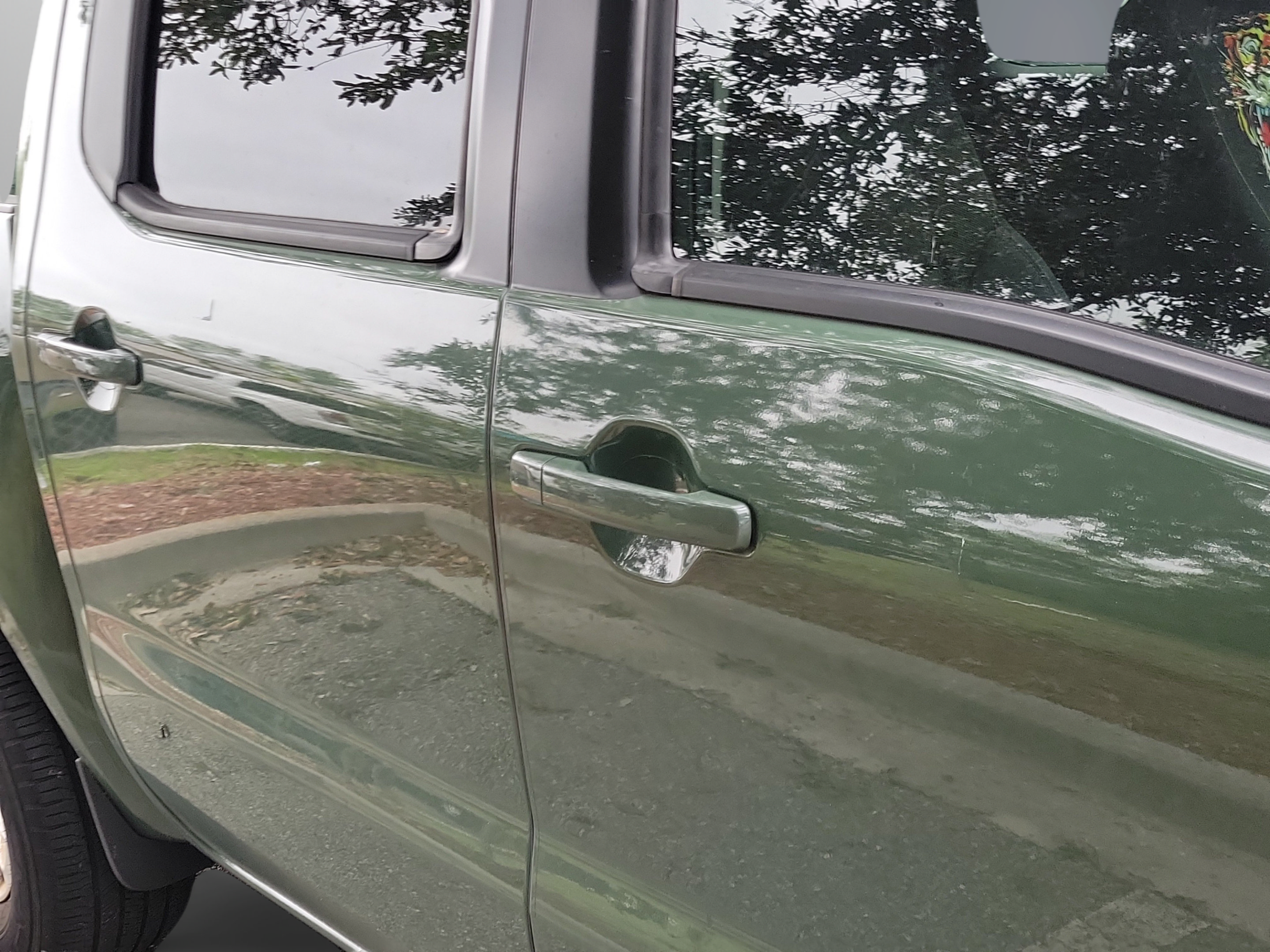 Used 2024 Nissan Frontier SV w/ Technology Package RWD image 18