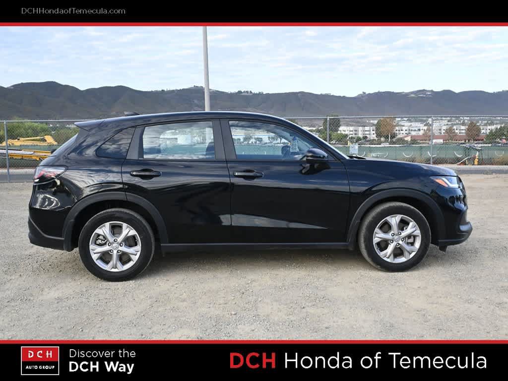 Certified 2025 Honda HR-V LX image 5