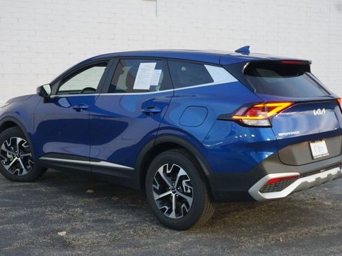 Used 2025 Kia Sportage EX image 8
